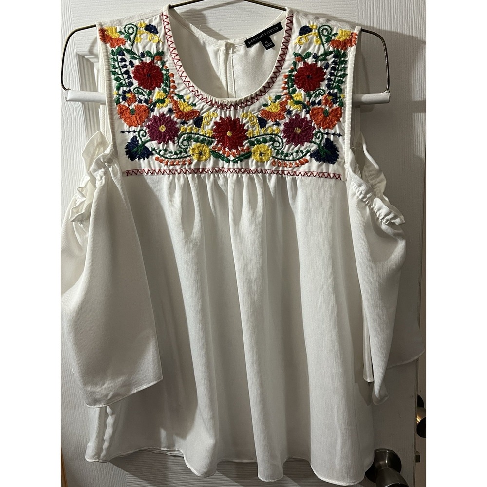 Signature Studio Cold Shoulder‎ Top Embroidered Floral Top Size XL